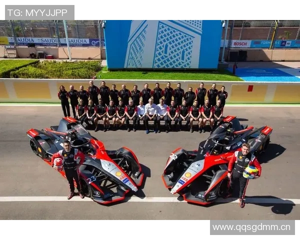 深圳羽毛球队在欧锦赛积分榜中以88分稳居首位展现强劲实力