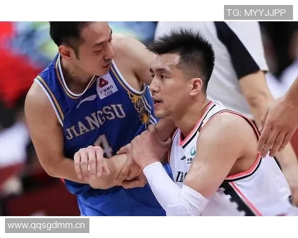 重庆篮球队的默契配合揭秘：从战术到团队精神的深度剖析