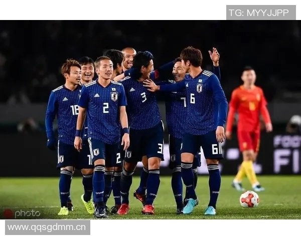 韩国籍日本足球明星的崛起与成就解析